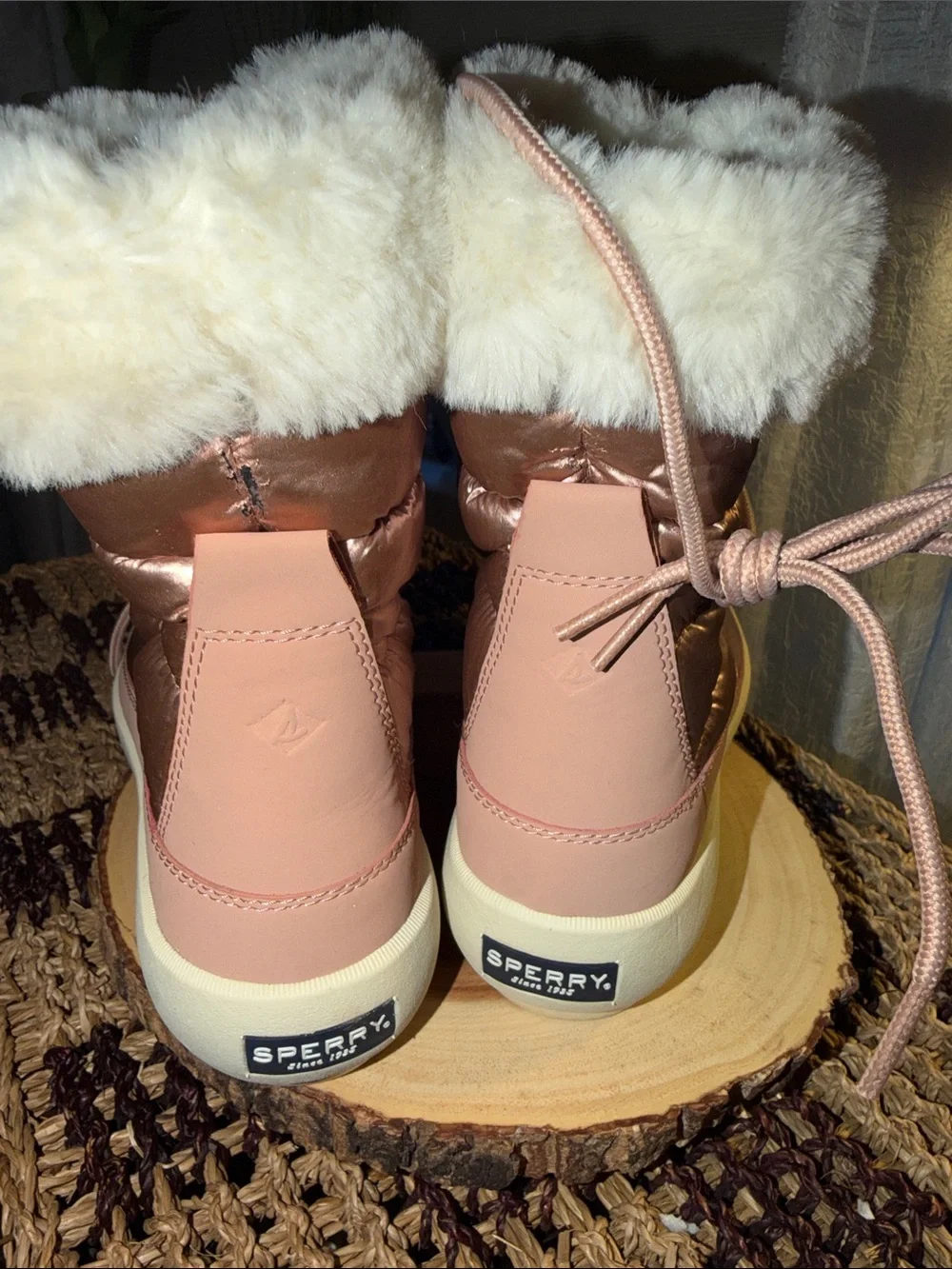 Sperry Bearing PLUSHWAVE Metallic Pink Snow Boots Faux Fur Women’s 7.5
